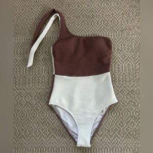 Color block one piece